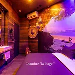 Avec Nuit Insolite Au Dandy Et Jacuzzi Privatise (adults Only)