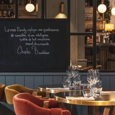 Liefdeshotel Avec Nuit Insolite Au Dandy Et Jacuzzi Privatise (adults Only) Parijs