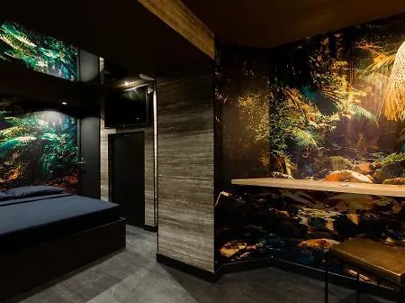 Отель для свиданий Avec Nuit Insolite Au Dandy Et Jacuzzi Privatise (adults Only)