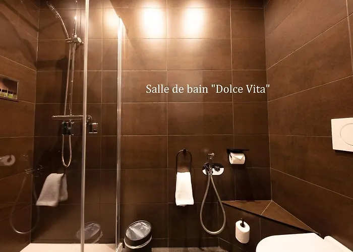 Avec Nuit Insolite Au Dandy Et Jacuzzi Privatise (adults Only) מלון אהבה *