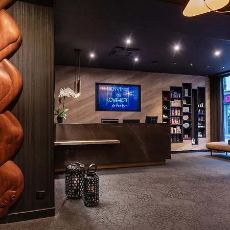Avec Nuit Insolite Au Dandy Et Jacuzzi Privatise (adults Only) Romantiskt hotell Paris